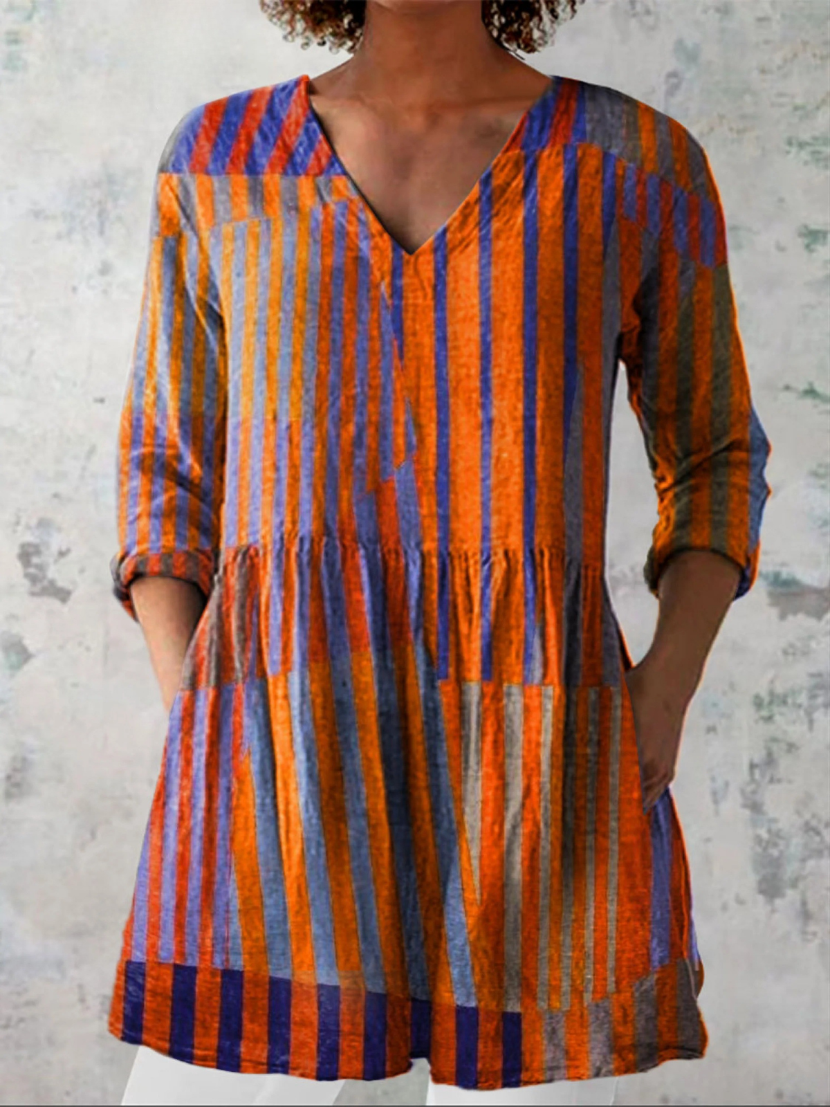 Elowen | Long blouse with a striking pattern