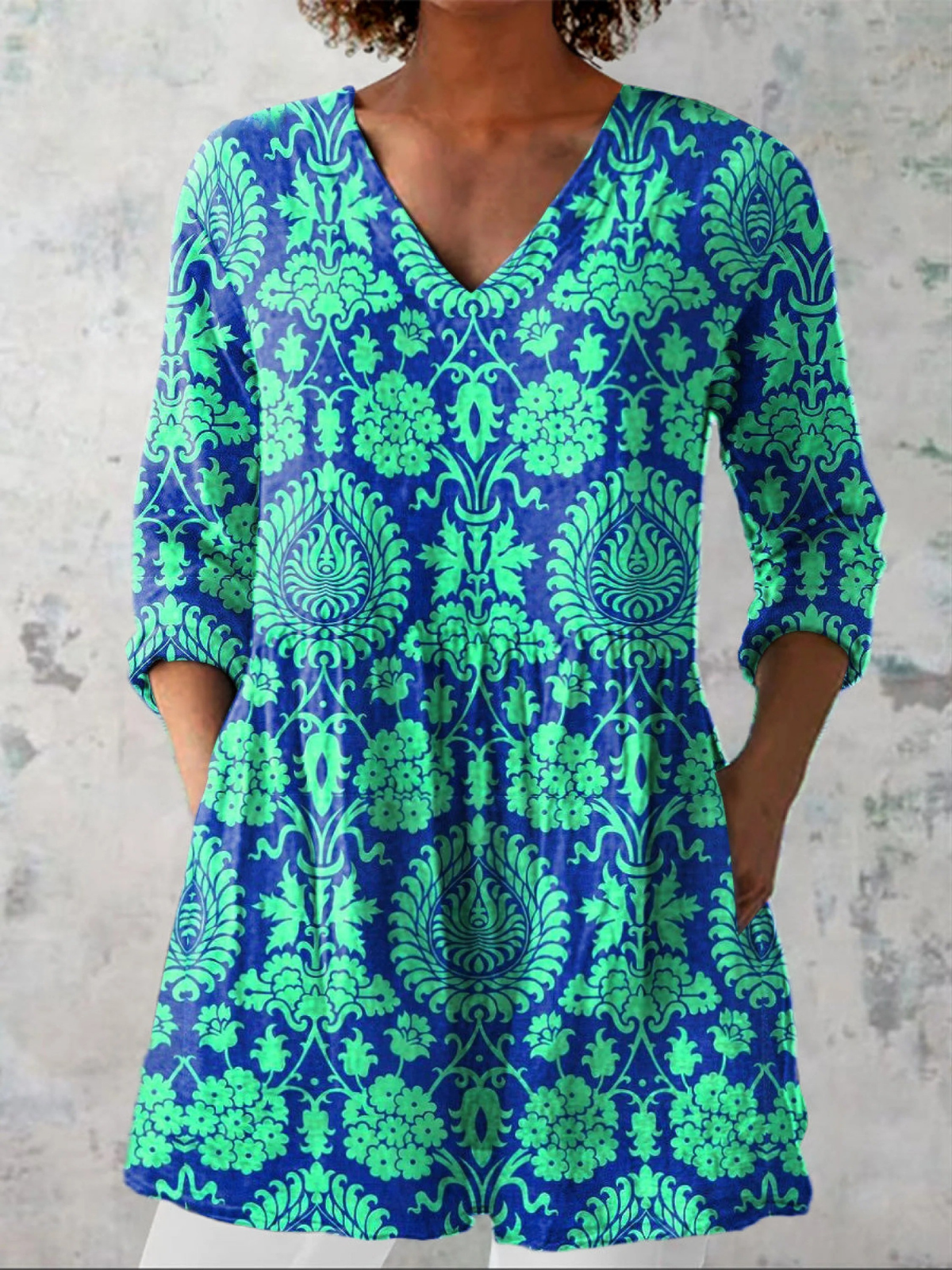 Romy | Long blouse with a striking pattern