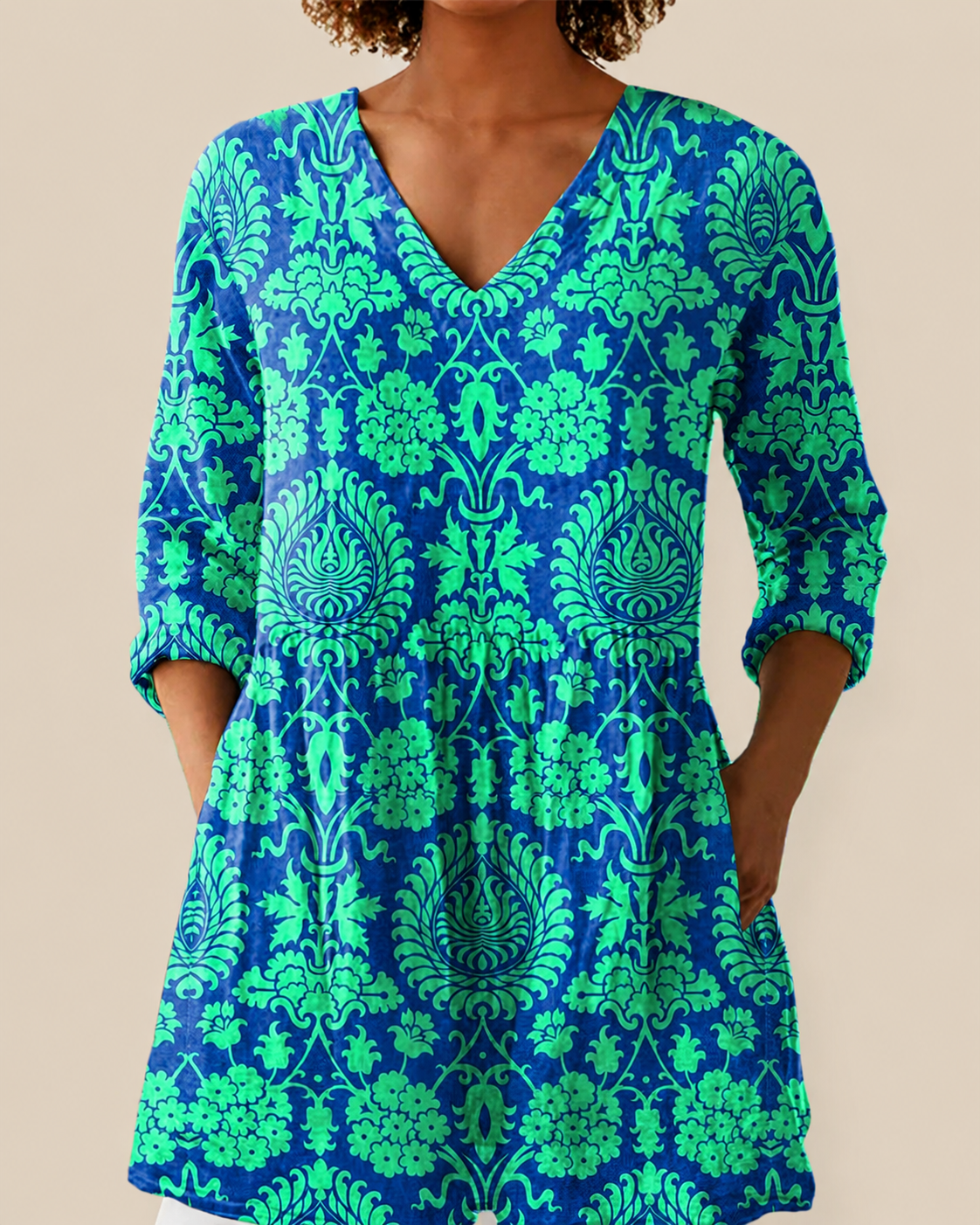 Romy | Long blouse with a striking pattern