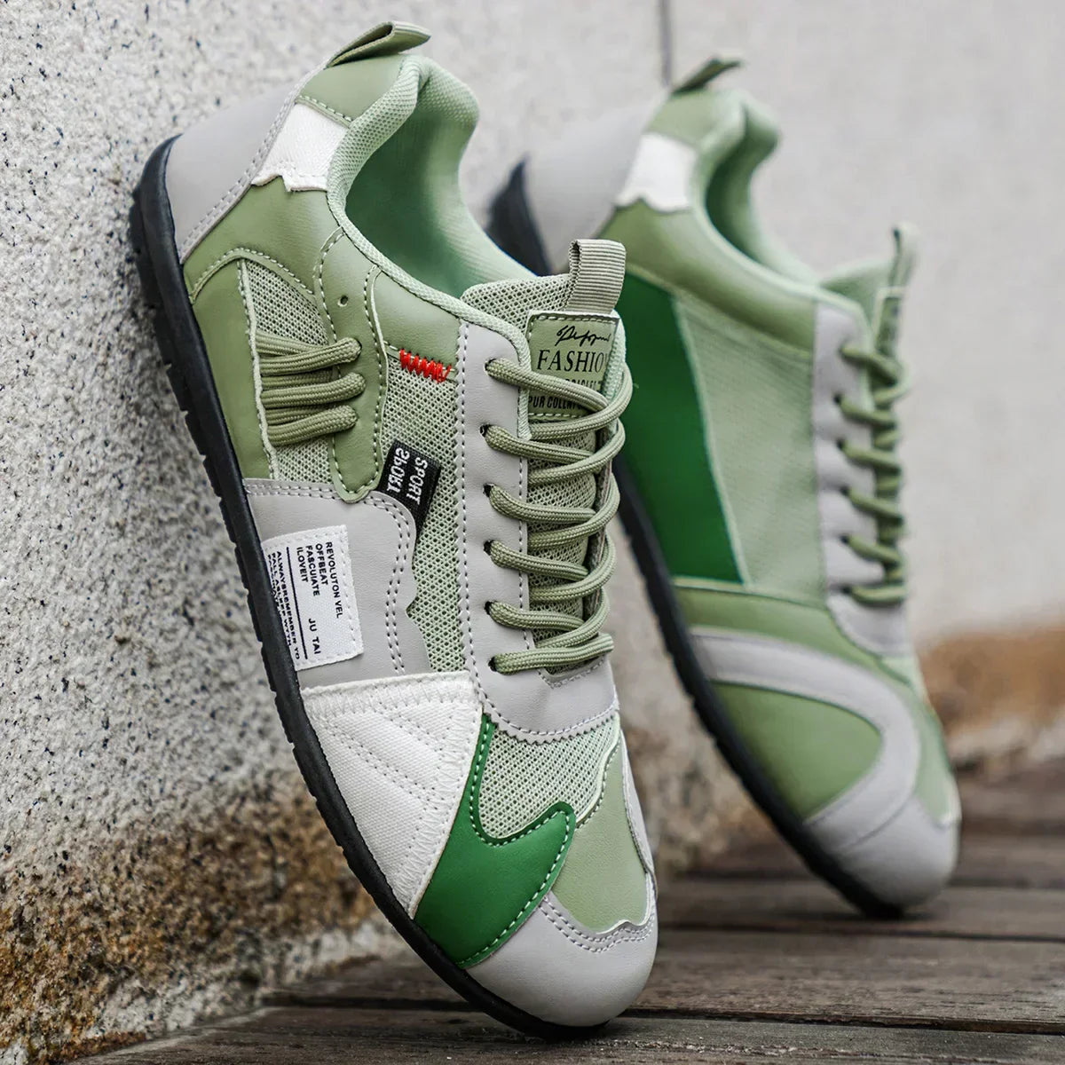 Colorful Retro Sneakers | GIOVANNI