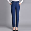 Women's jeans with side pockets and an elastic waistband