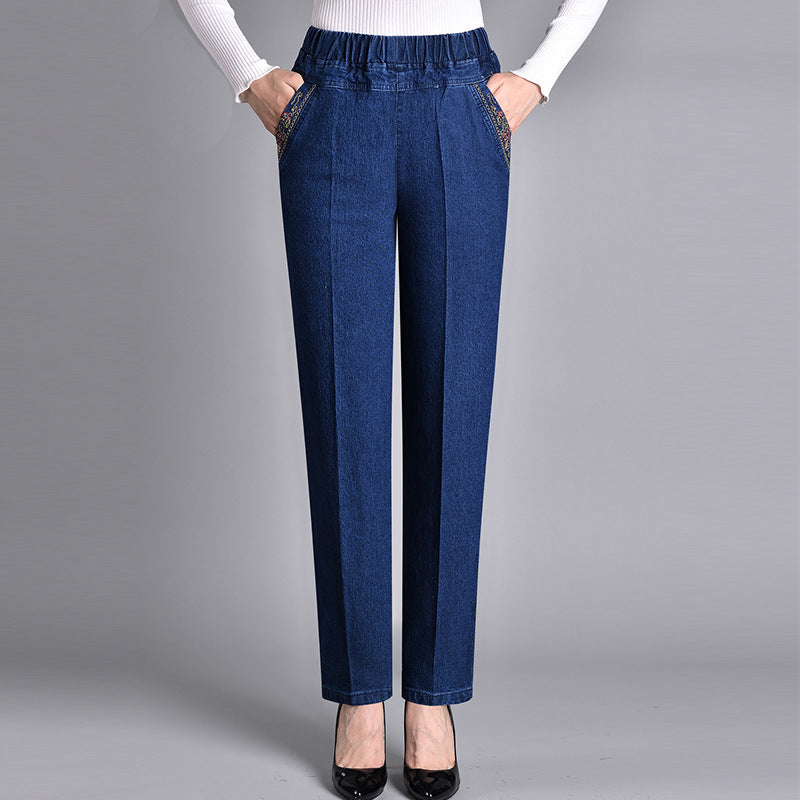 Women's jeans with side pockets and an elastic waistband