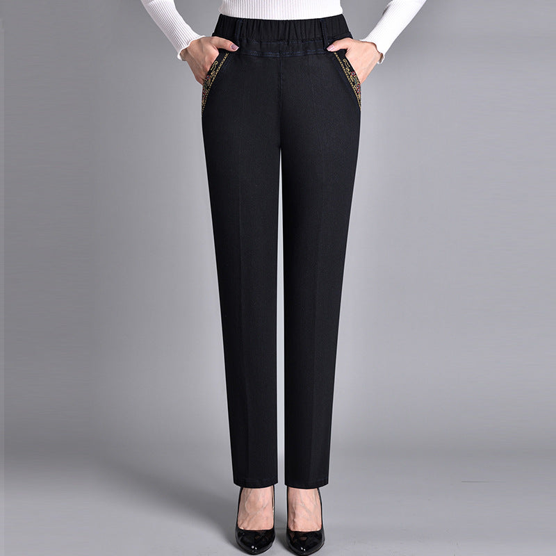 Women's jeans with side pockets and an elastic waistband