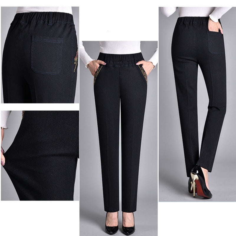 Women's jeans with side pockets and an elastic waistband