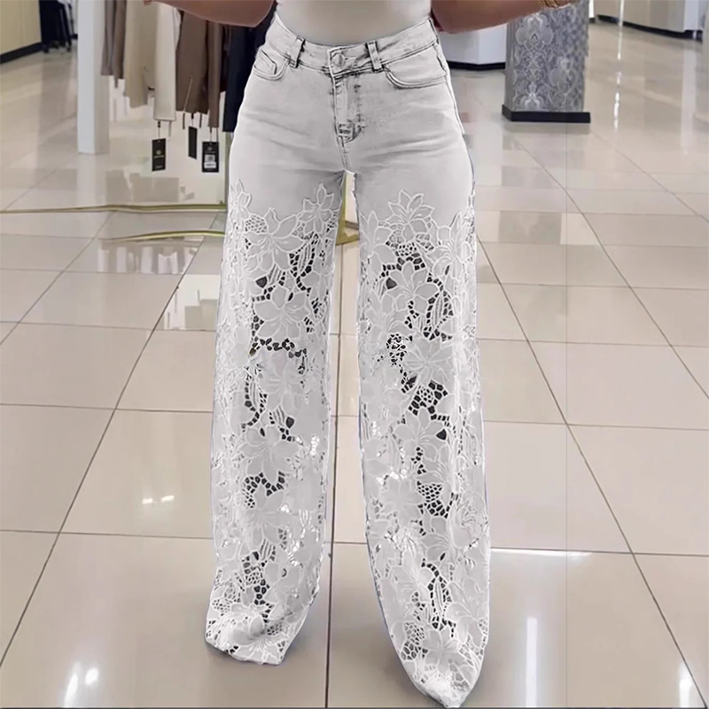 Patchwork denim jeans with trendy lace